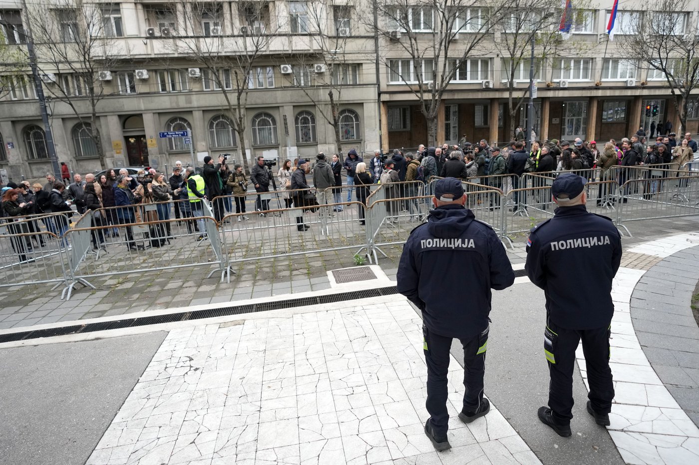 International groups warn of 'spiral of violence' against journalists in Serbia | iNFOnews.ca