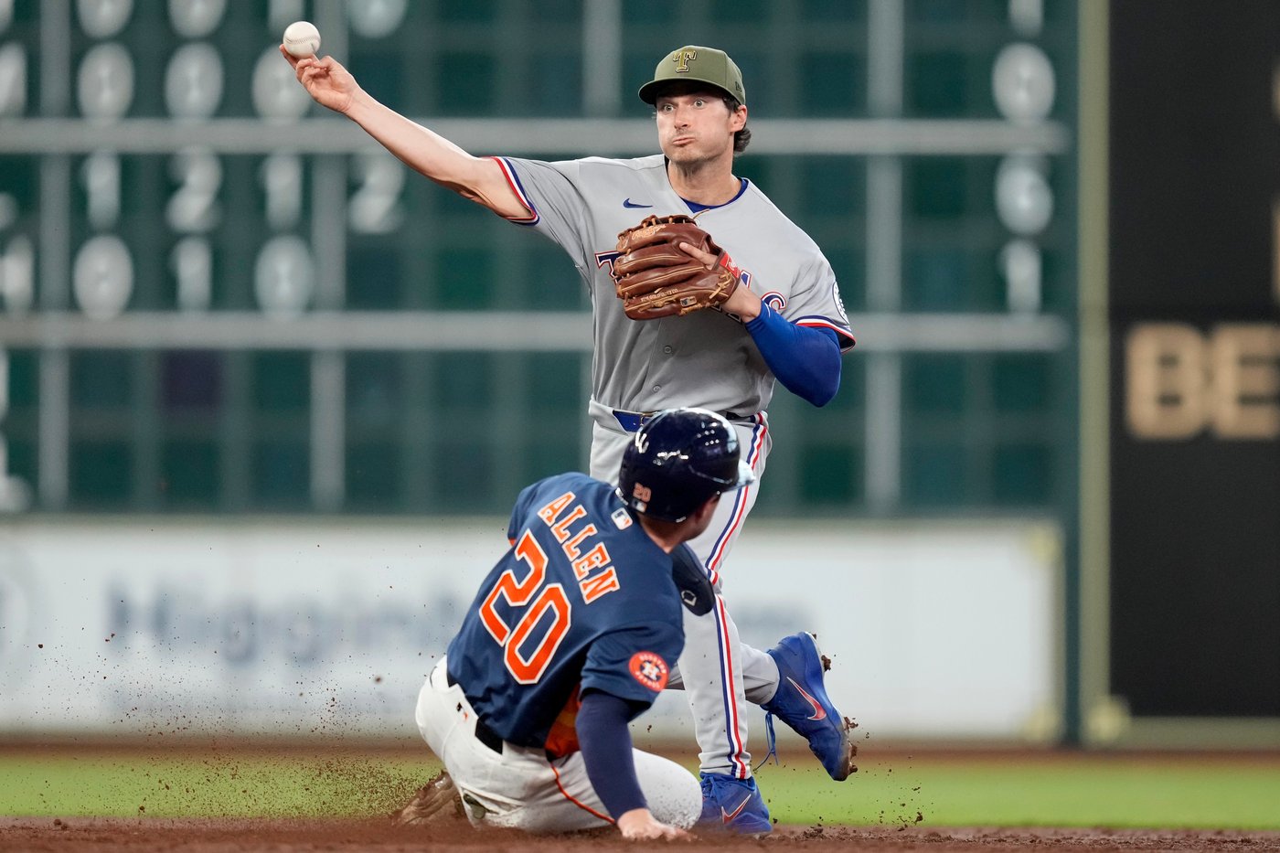 Burger blasts a homer, drives in 4 as Eovaldi powers the Rangers past the Astros 8-0 | iNFOnews.ca Burger blasts a homer, drives in 4 as Eovaldi powers the Rangers past the Astros 8-0 | iNFOnews.ca