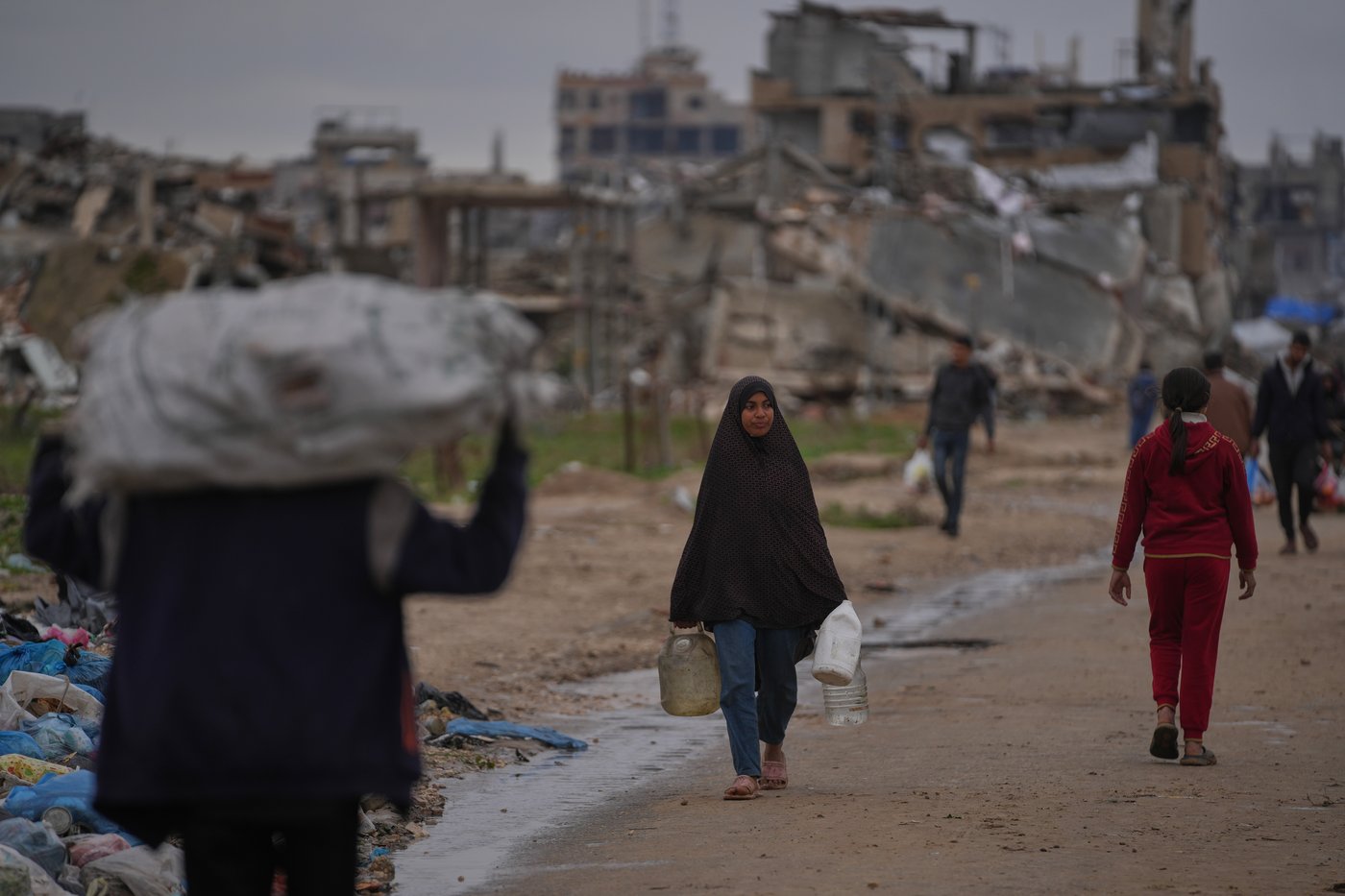 International aid groups grapple with what Israel's ban will mean for their work in Gaza | iNFOnews.ca International aid groups grapple with what Israel's ban will mean for their work in Gaza | iNFOnews.ca