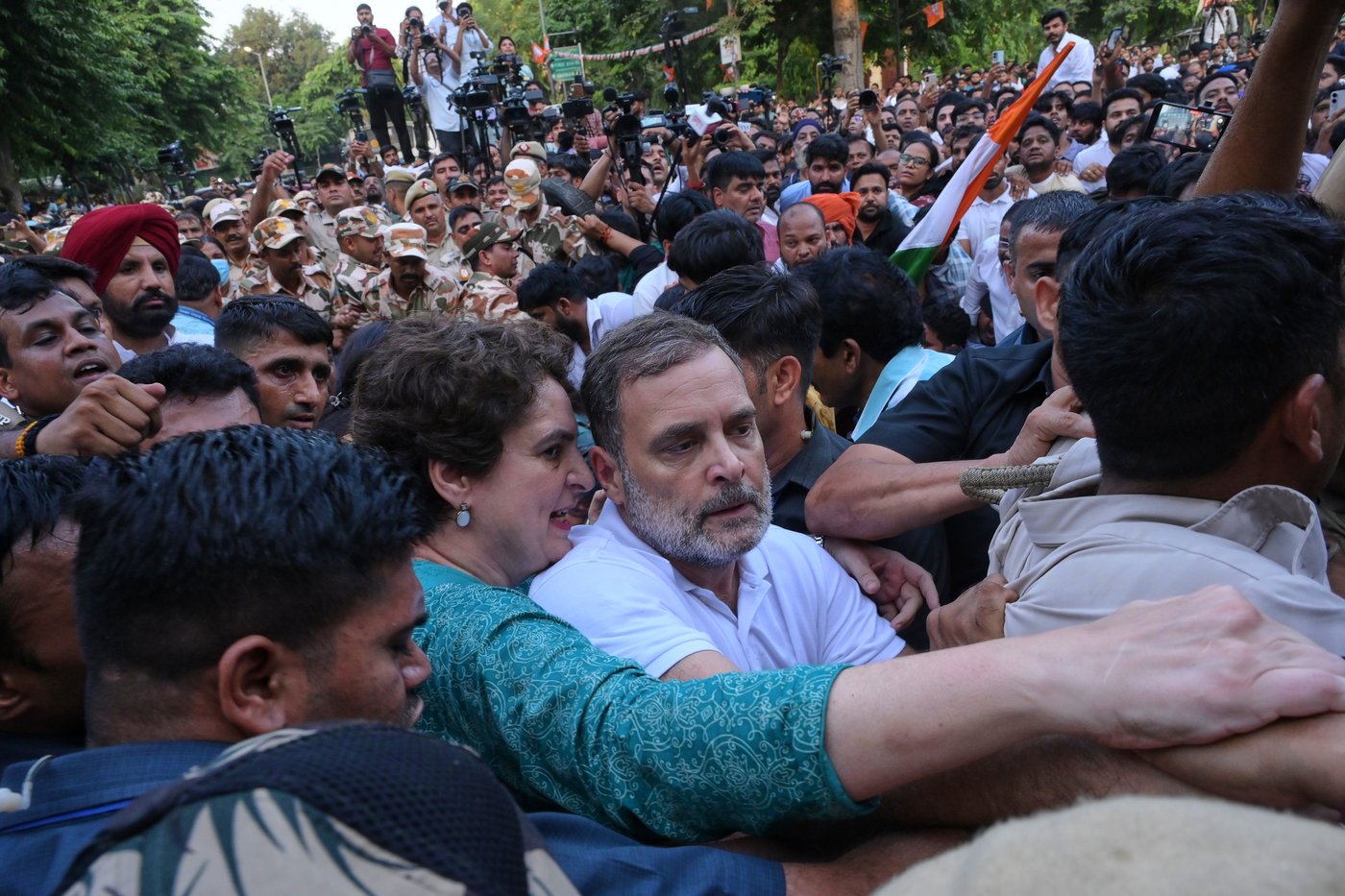 Indian opposition leader Rahul Gandhi briefly detained as protests grow over mass voter list purge | iNFOnews.ca