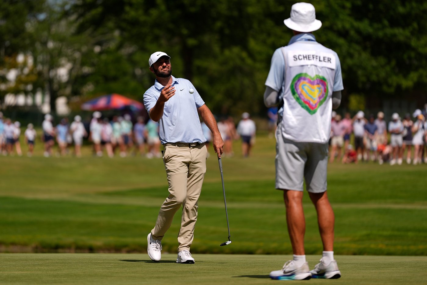 Scheffler back to his dominant self, opens PGA Tour post-season with 8-shot win | iNFOnews.ca