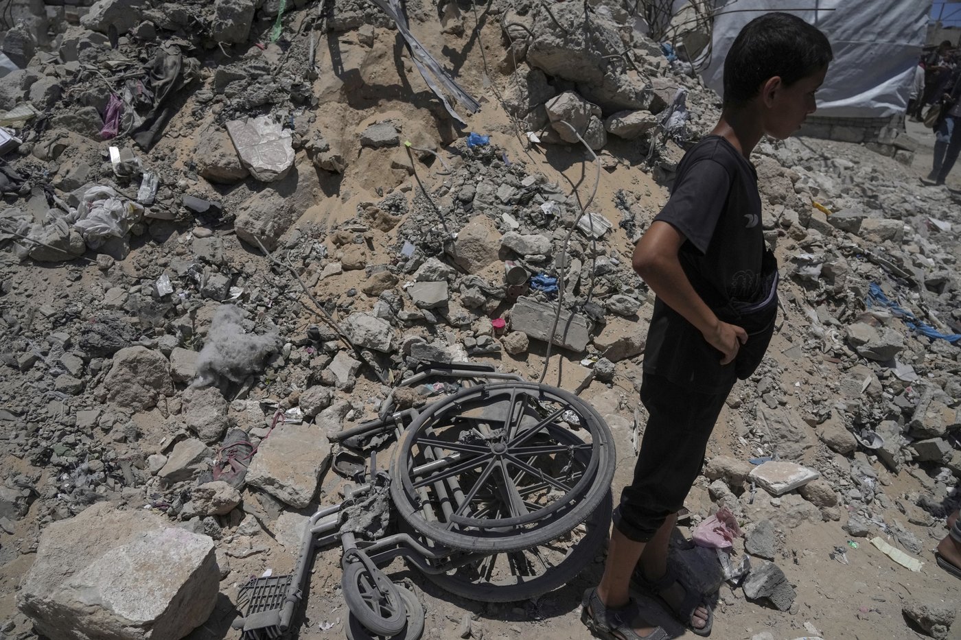 Militants kill 5 Israeli soldiers in Gaza and Israeli strikes kill 51 Palestinians | iNFOnews.ca Militants kill 5 Israeli soldiers in Gaza and Israeli strikes kill 51 Palestinians | iNFOnews.ca