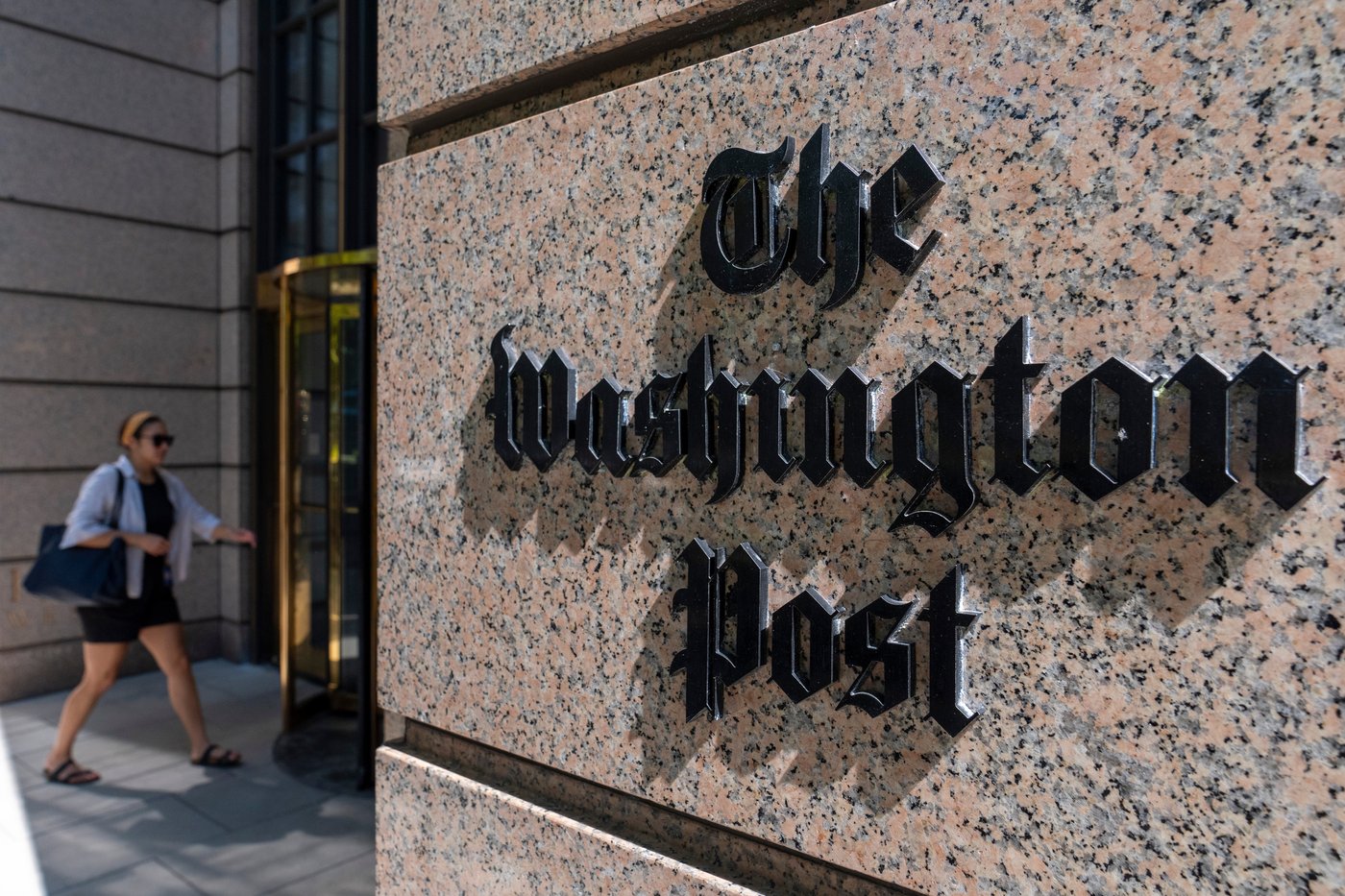 Press freedom advocates worry that raid on Washington Post journalist's home will chill reporting | iNFOnews.ca