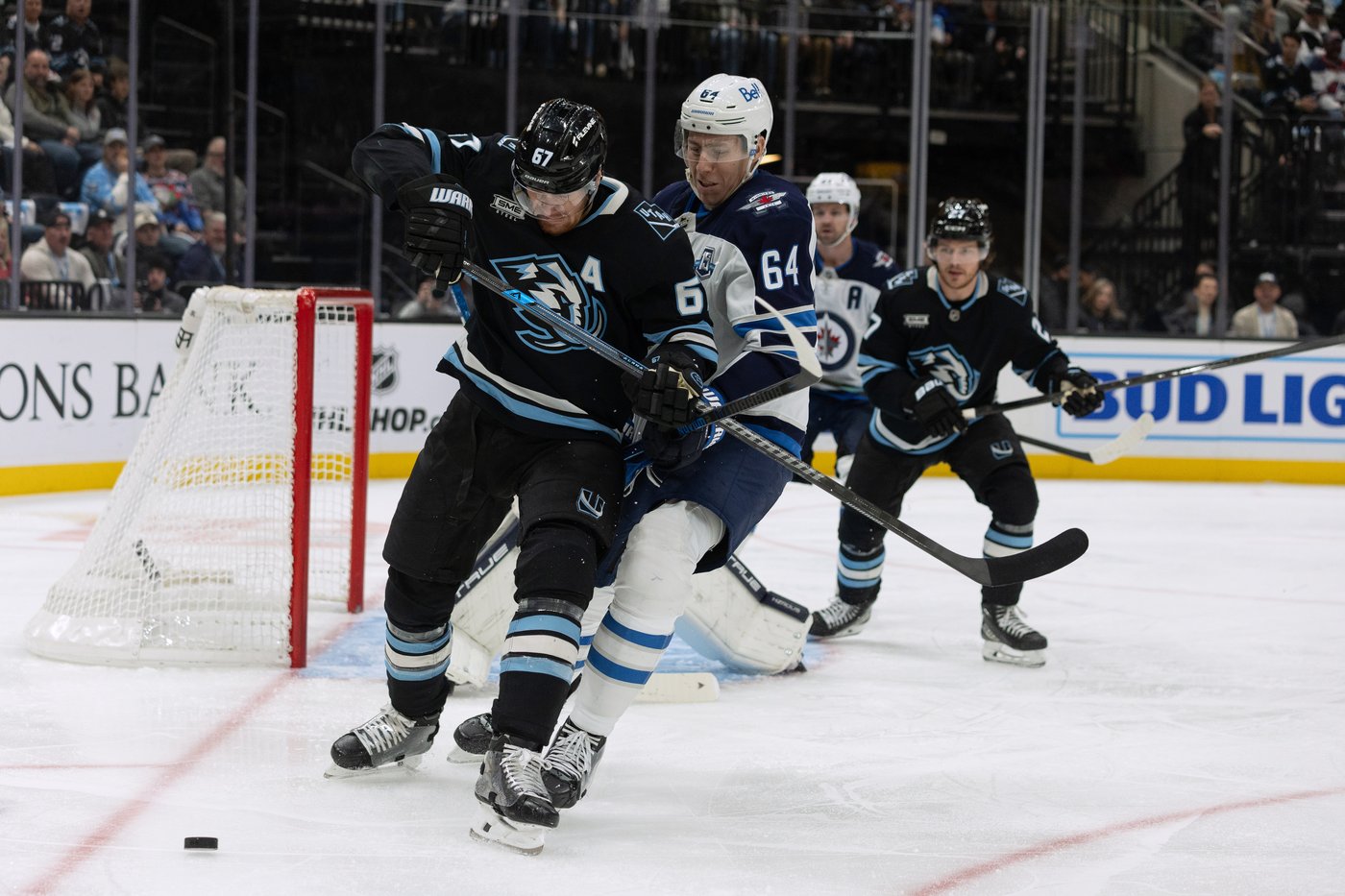 Clayton Keller scores in overtime to give Mammoth 4-3 win over Jets | iNFOnews.ca