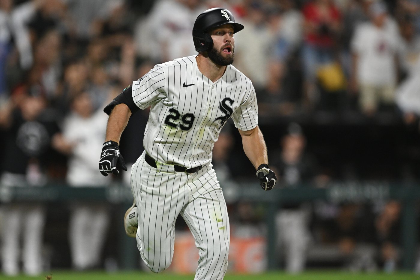Tristan Peters homers for 5th consecutive game, White Sox beat Rangers 10-4 | iNFOnews.ca