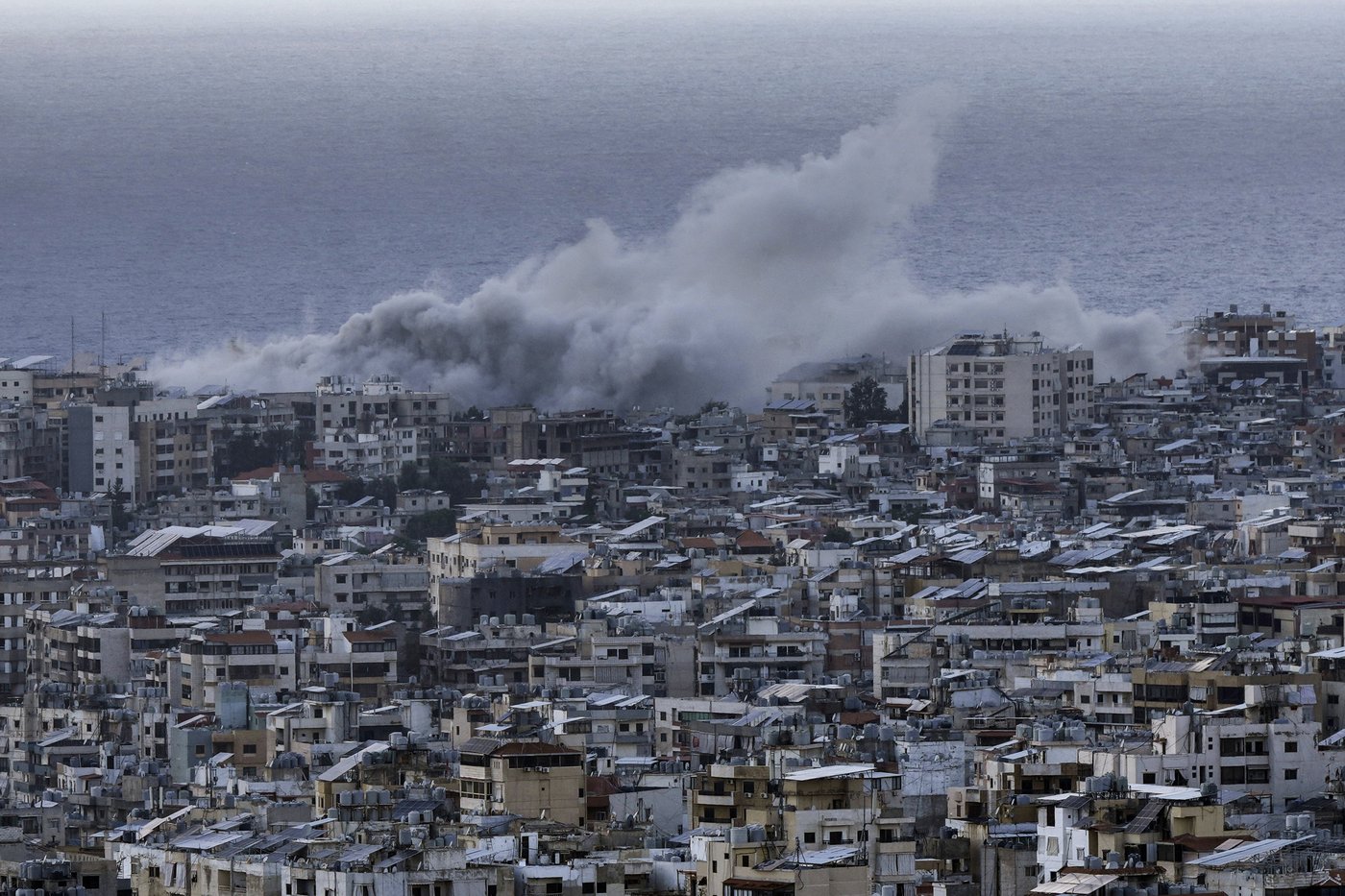 Iran fires at least 180 missiles into Israel as regionwide conflict grows | iNFOnews.ca