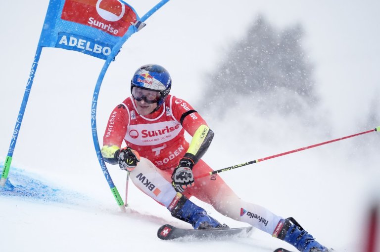 Swiss ski star Odermatt leads World Cup giant slalom seeking record 5th straight win at Adelboden | iNFOnews.ca