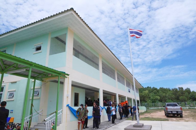 Gunman shoots and kills a teacher at a kindergarten in eastern Thailand | iNFOnews.ca