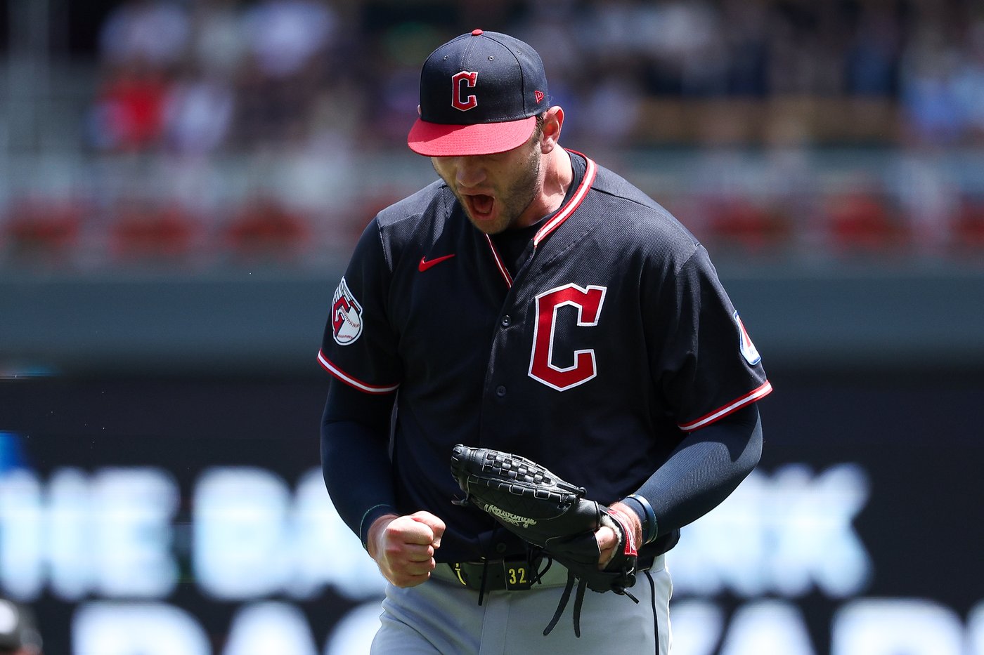 Gavin Williams throws seven strong innings, three Guardians homer in 5-2 victory over Twins | iNFOnews.ca Gavin Williams throws seven strong innings, three Guardians homer in 5-2 victory over Twins | iNFOnews.ca