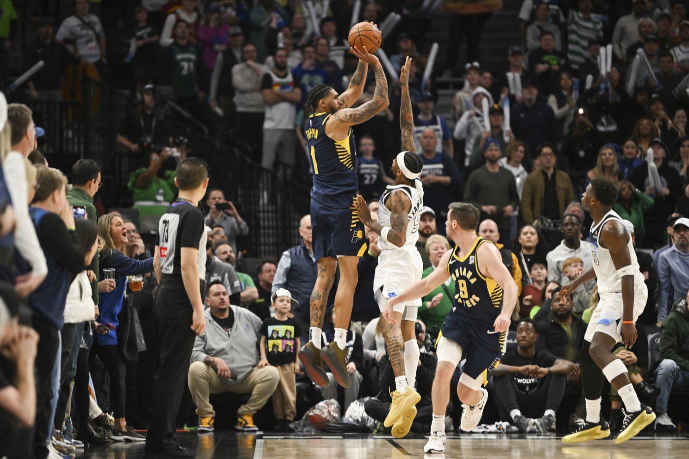 Pacers find playing short no problem, with no stoppin' Obi Toppin in OT | iNFOnews.ca Pacers find playing short no problem, with no stoppin' Obi Toppin in OT | iNFOnews.ca