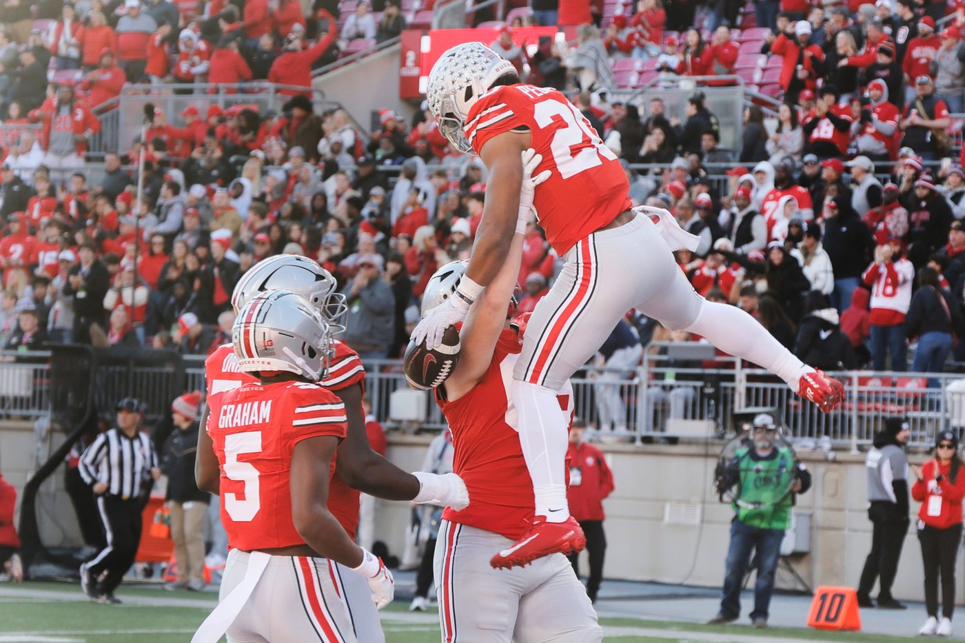 Top-ranked Ohio State pulls away in 2nd half for 42-9 victory over Rutgers with Michigan up next | iNFOnews.ca