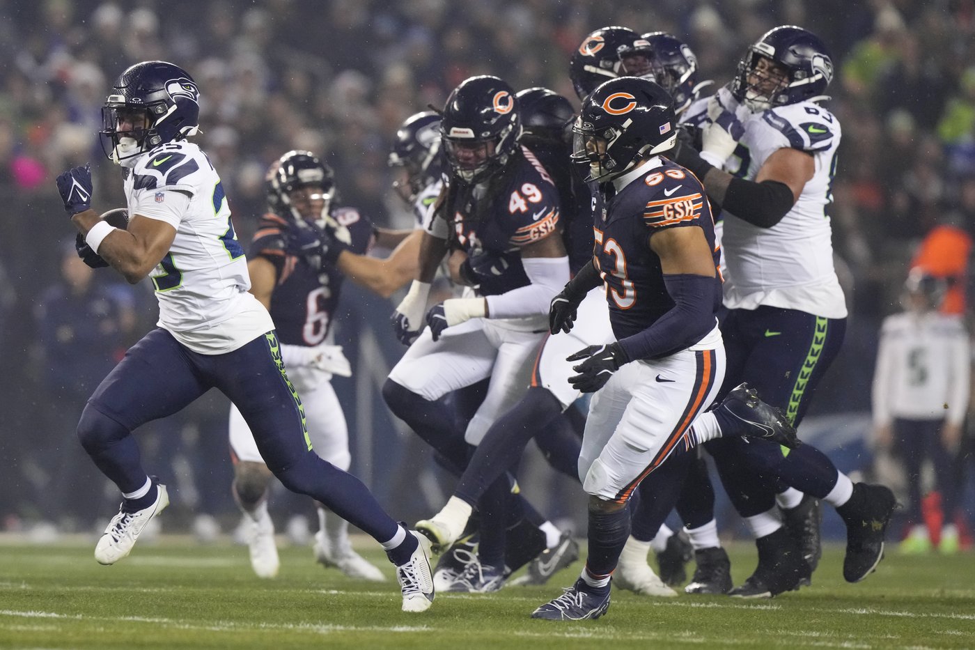 Woolen's late interception seals win as Seahawks beat struggling Bears 6-3 to boost playoff hopes | iNFOnews.ca