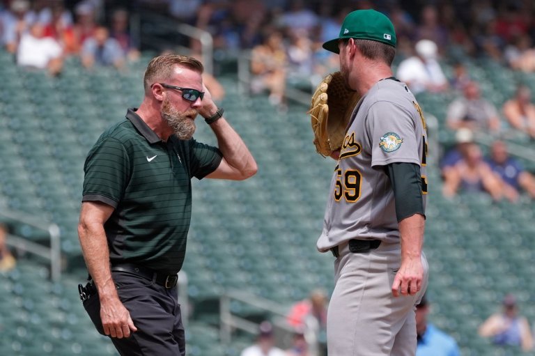 A's left-hander Jeffrey Springs leaves start against Twins with right hip discomfort | iNFOnews.ca