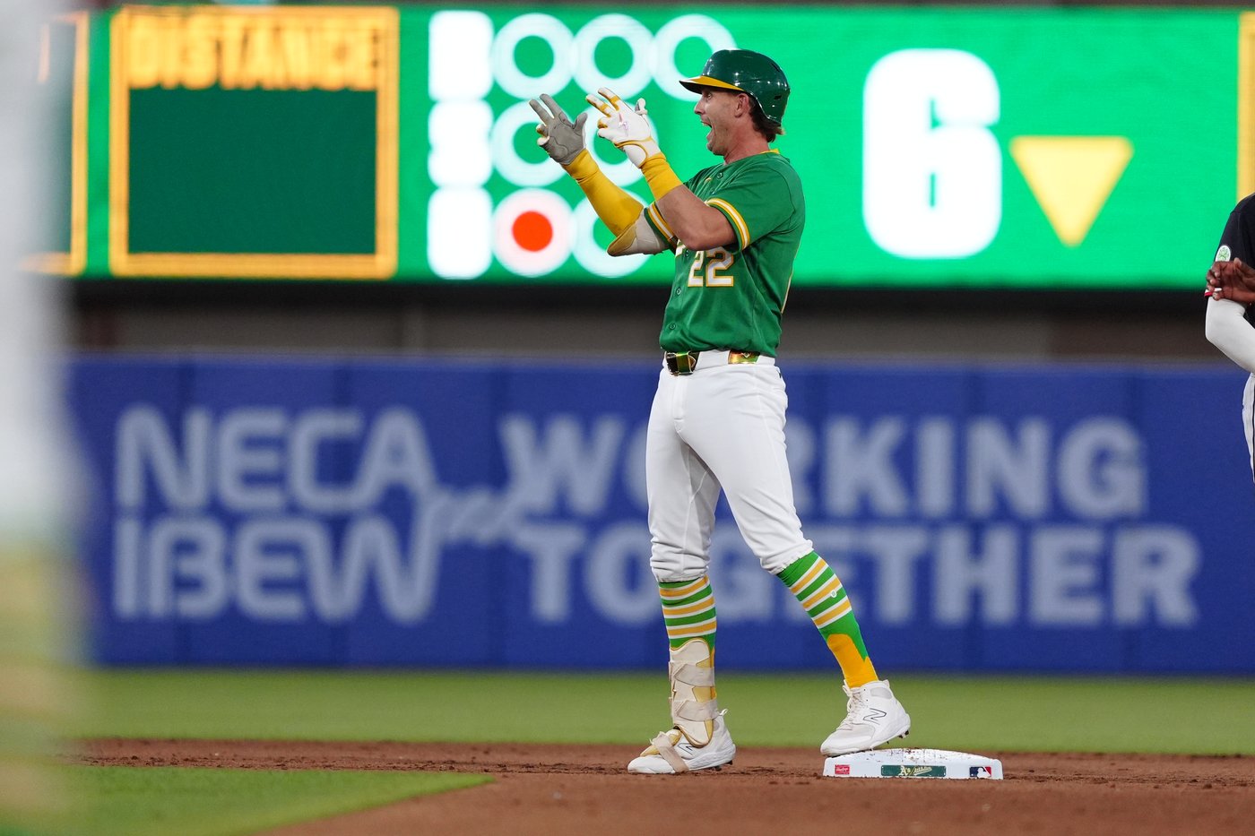 Butler homers and Williams hits a 2-run triple as the Athletics beat the Twins 7-4 | iNFOnews.ca Butler homers and Williams hits a 2-run triple as the Athletics beat the Twins 7-4 | iNFOnews.ca