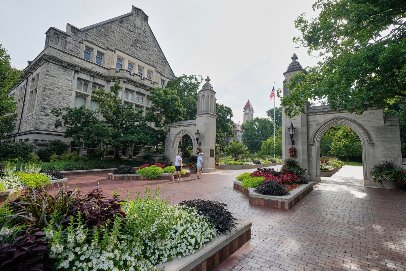 Indiana University fires student newspaper adviser who refused to block news stories | iNFOnews.ca Indiana University fires student newspaper adviser who refused to block news stories | iNFOnews.ca