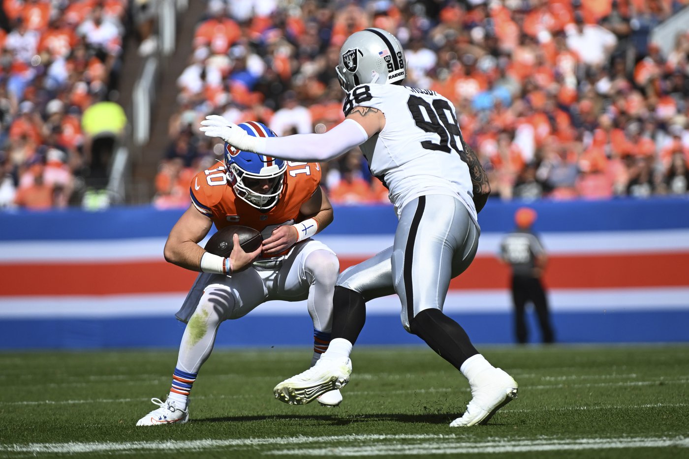 Surtain's two interceptions power Broncos past Raiders 34-18, snapping 8-game skid against Las Vegas | iNFOnews.ca Surtain's two interceptions power Broncos past Raiders 34-18, snapping 8-game skid against Las Vegas | iNFOnews.ca