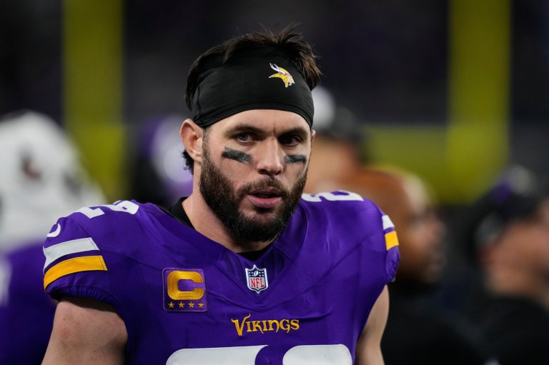 Vikings safety Harrison Smith puts retirement on hold to come back for a 15th season | iNFOnews.ca