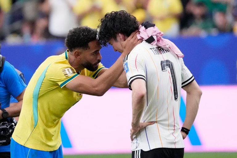 Japan faces heartbreak again as Brazil scores late to end another World Cup run in the round of 32 | iNFOnews.ca