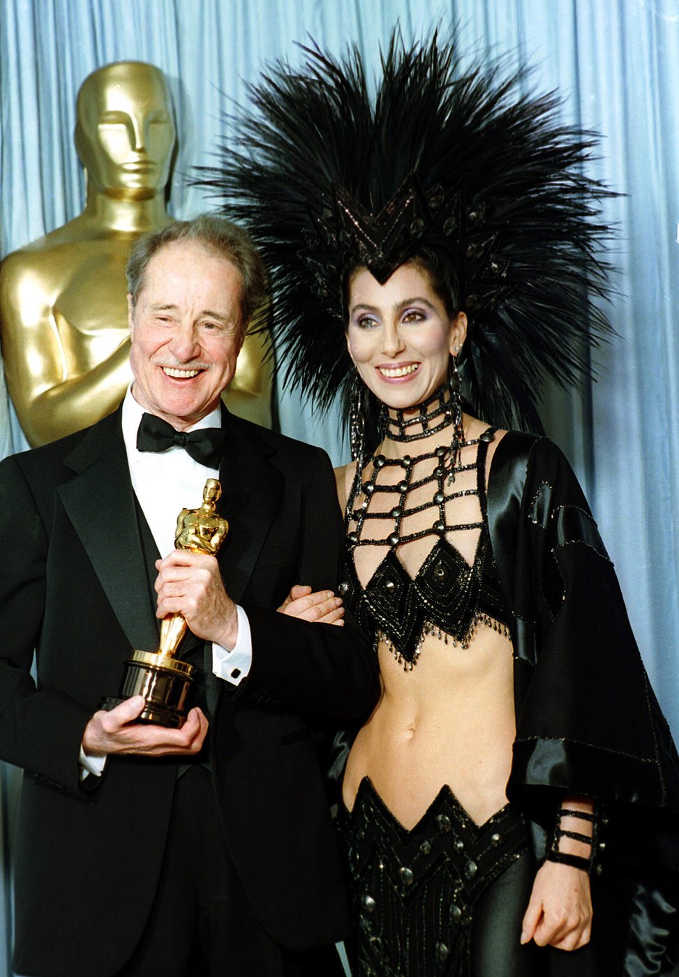 Bob Mackie, designer to the stars who dressed Cher and Marilyn and defined '70s glamour, dies at 87 | iNFOnews.ca