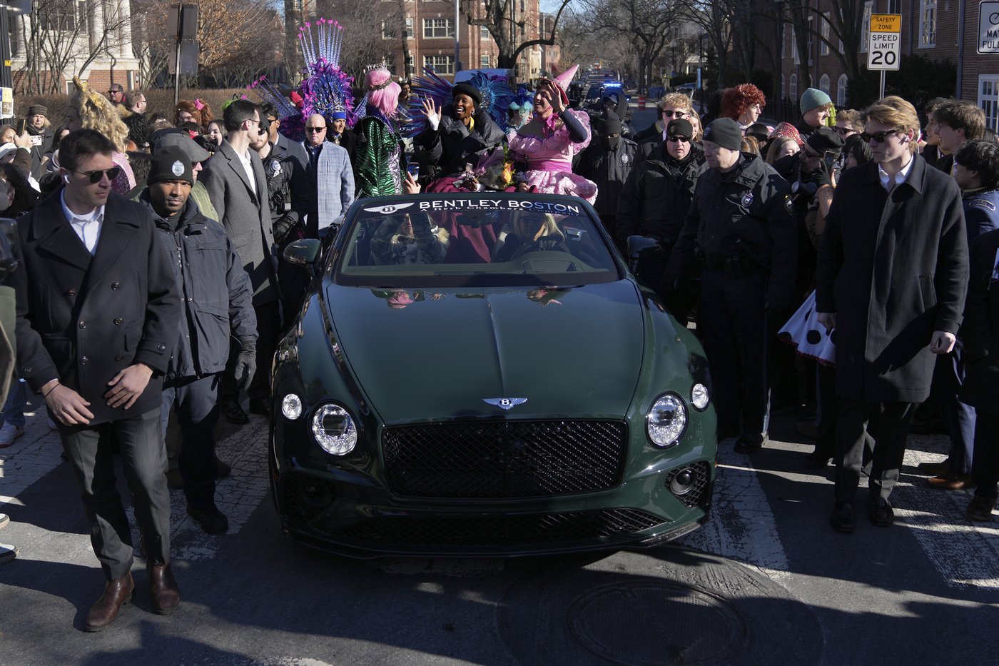 'Wicked' star Cynthia Erivo headlines parade for Harvard's Hasty Pudding Woman of the Year | iNFOnews.ca 'Wicked' star Cynthia Erivo headlines parade for Harvard's Hasty Pudding Woman of the Year | iNFOnews.ca