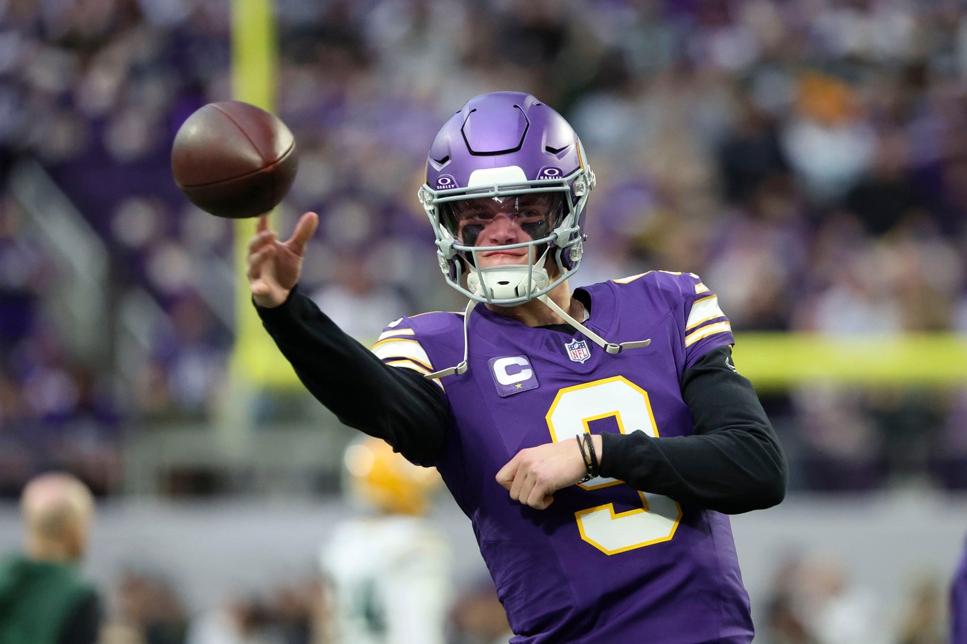 McCarthy gives Vikings another mixed-bag performance in season finale, including another injury exit | iNFOnews.ca