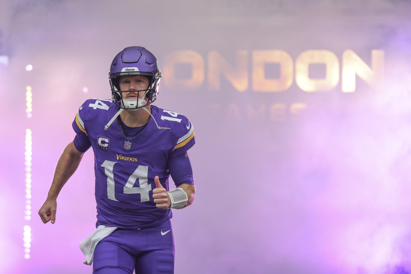 Vikings hold off Rodgers and the Jets for 23-17 win in London to improve to 5-0 | iNFOnews.ca