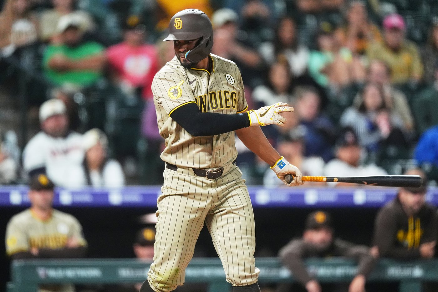 Cole Carrigg goes 4 for 5 and the Rockies defeat the Padres 9-3 to end their 8-game losing streak | iNFOnews.ca