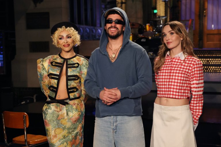 Bad Bunny to kick off 'SNL' 51st season with a group of new cast members | iNFOnews.ca