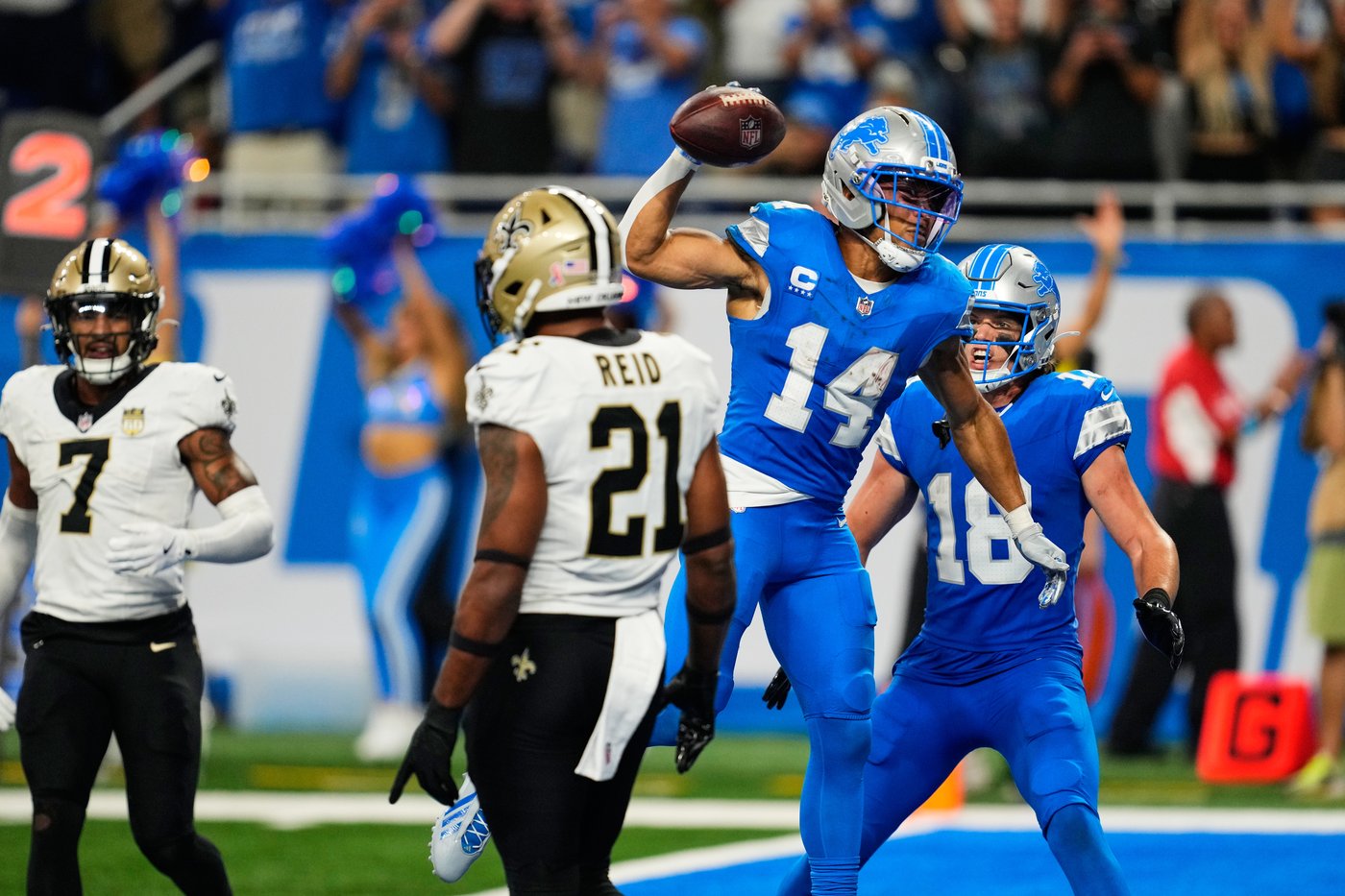 Lions escape with 31-30 win over Saints in OT after Kellen Moore chooses to go for 2 and the win | iNFOnews.ca