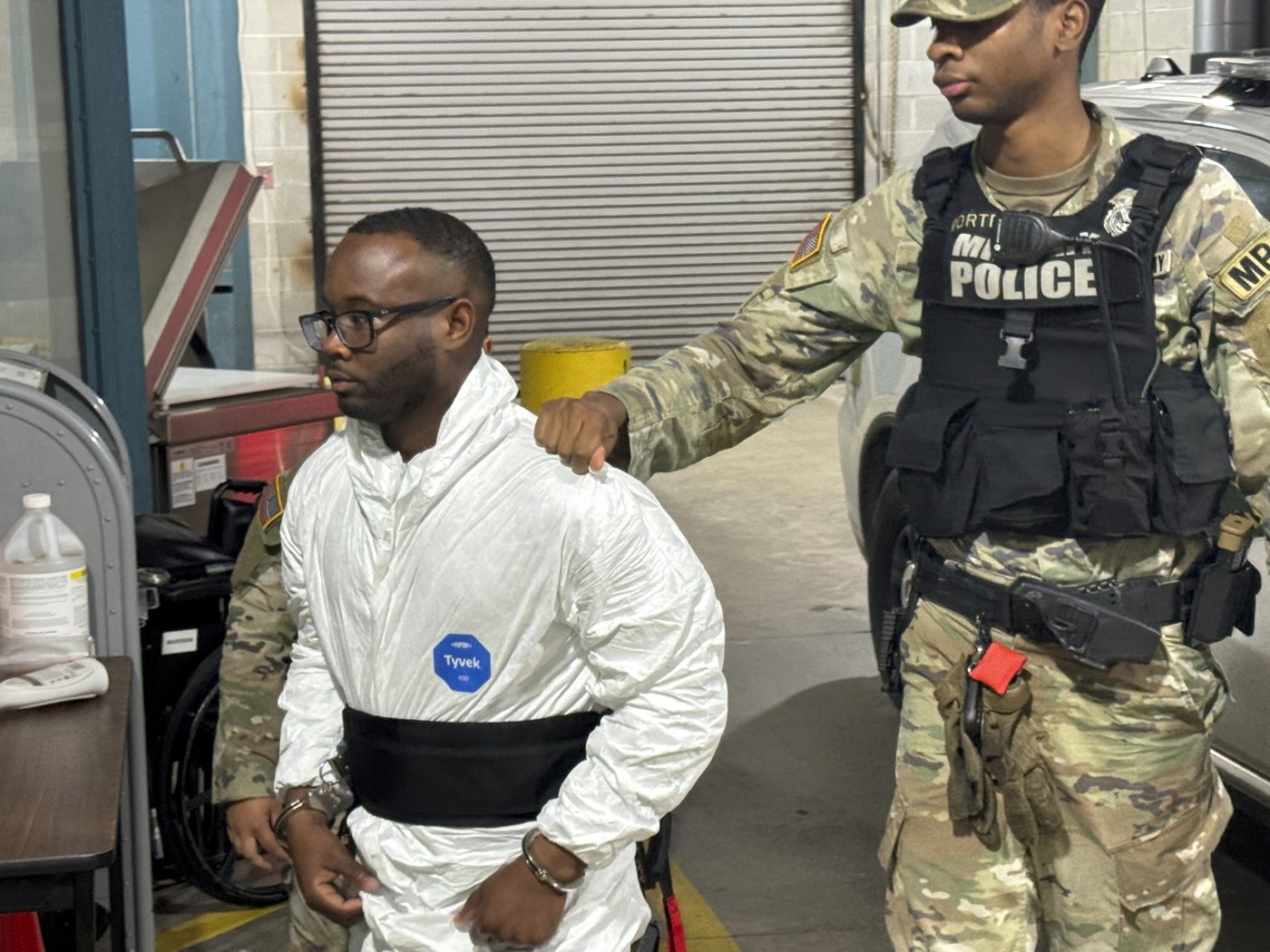 Soldiers hailed as heroes for tackling armed assailant at Georgia Army base | iNFOnews.ca Soldiers hailed as heroes for tackling armed assailant at Georgia Army base | iNFOnews.ca
