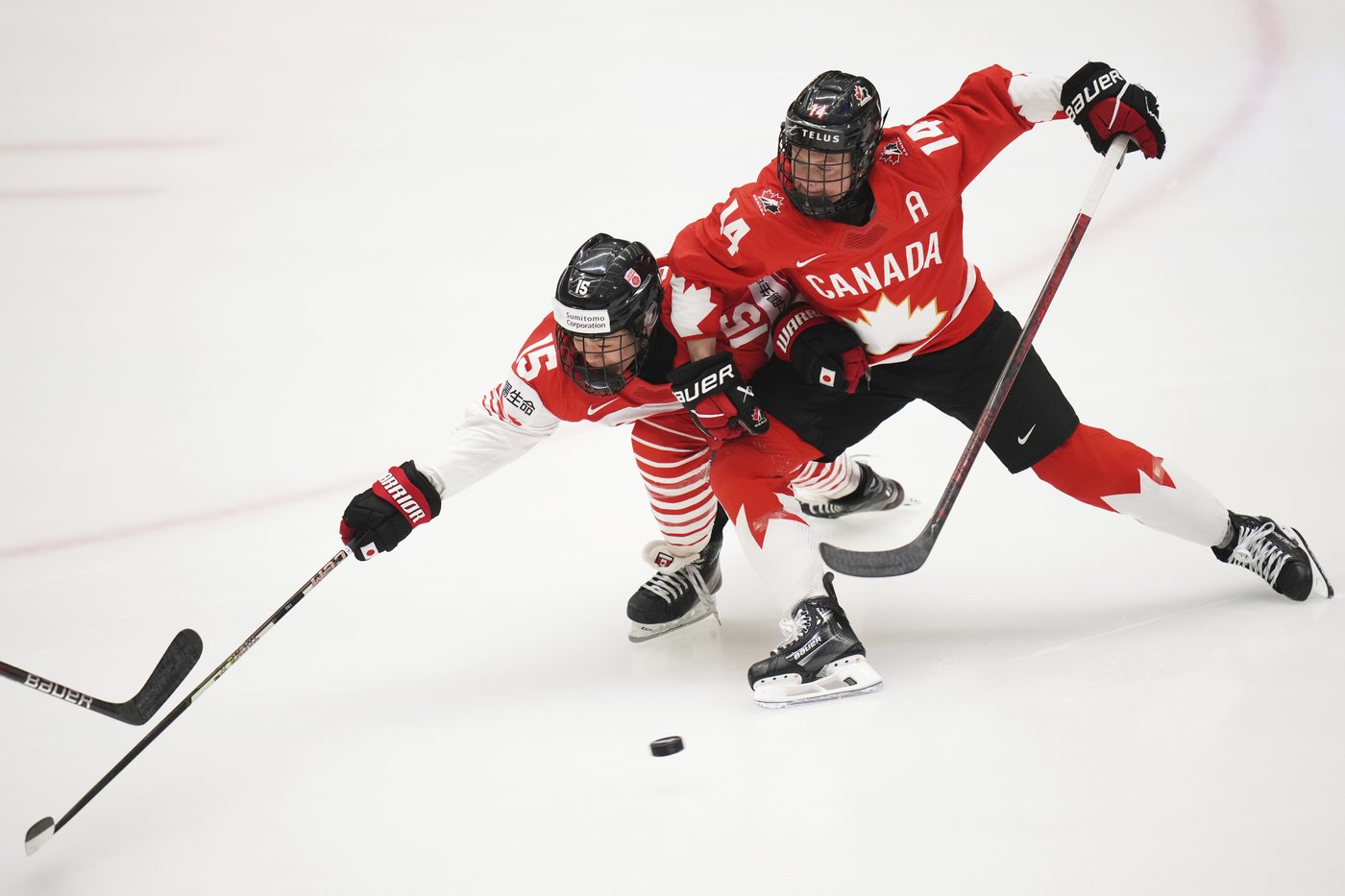 Canada explores options in 9-1 quarterfinal win over Japan in women's world hockey | iNFOnews.ca