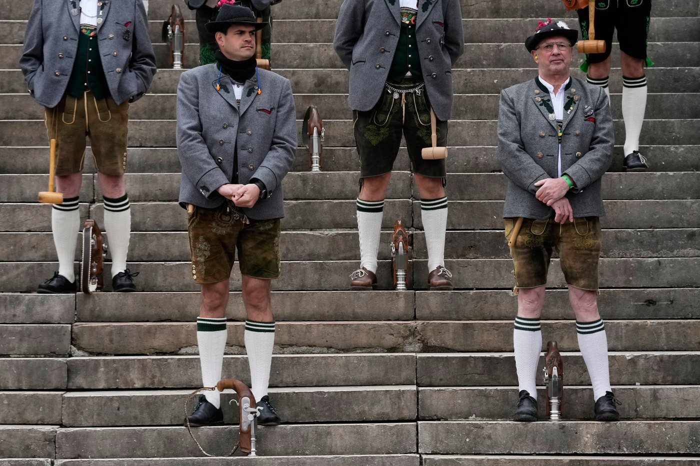 Oktoberfest ends Sunday with the traditional Bavarian salute | iNFOnews.ca