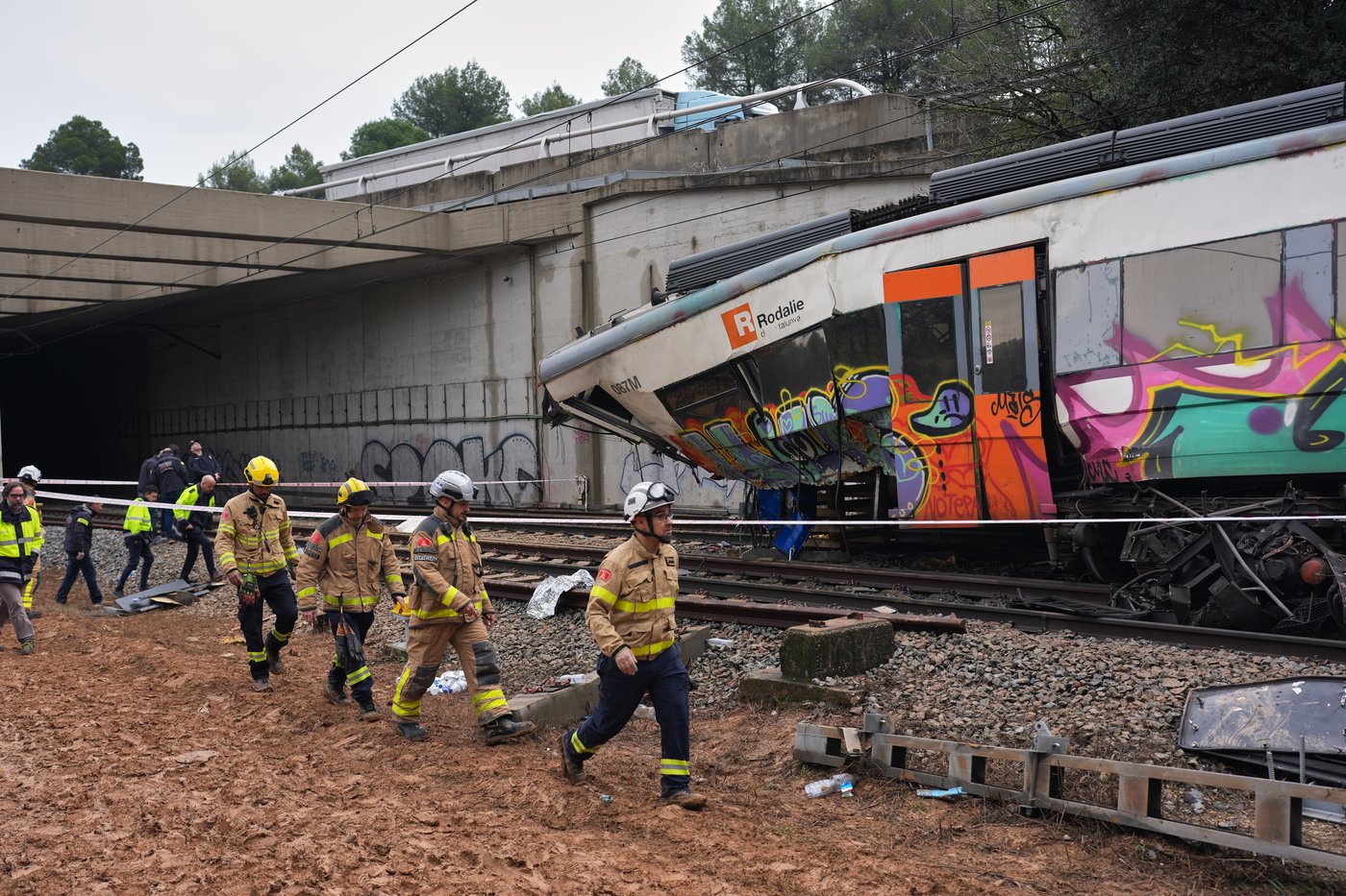 Another train crashes in Spain, killing 1 person, days after fatal high-speed collision | iNFOnews.ca
