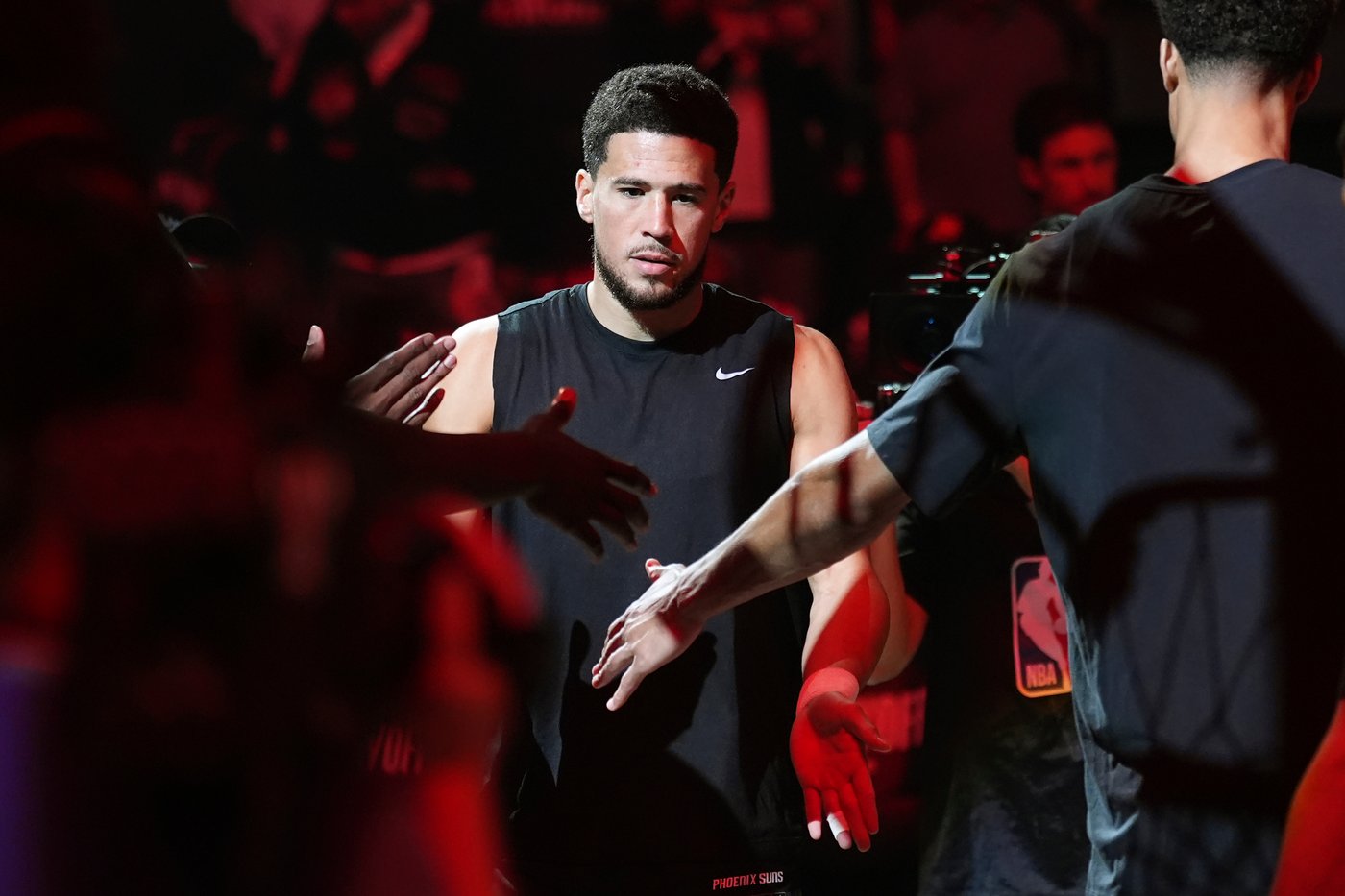 Suns' All-Star guard Devin Booker changes jersey number to No. 15 in honor of his dad Melvin | iNFOnews.ca Suns' All-Star guard Devin Booker changes jersey number to No. 15 in honor of his dad Melvin | iNFOnews.ca
