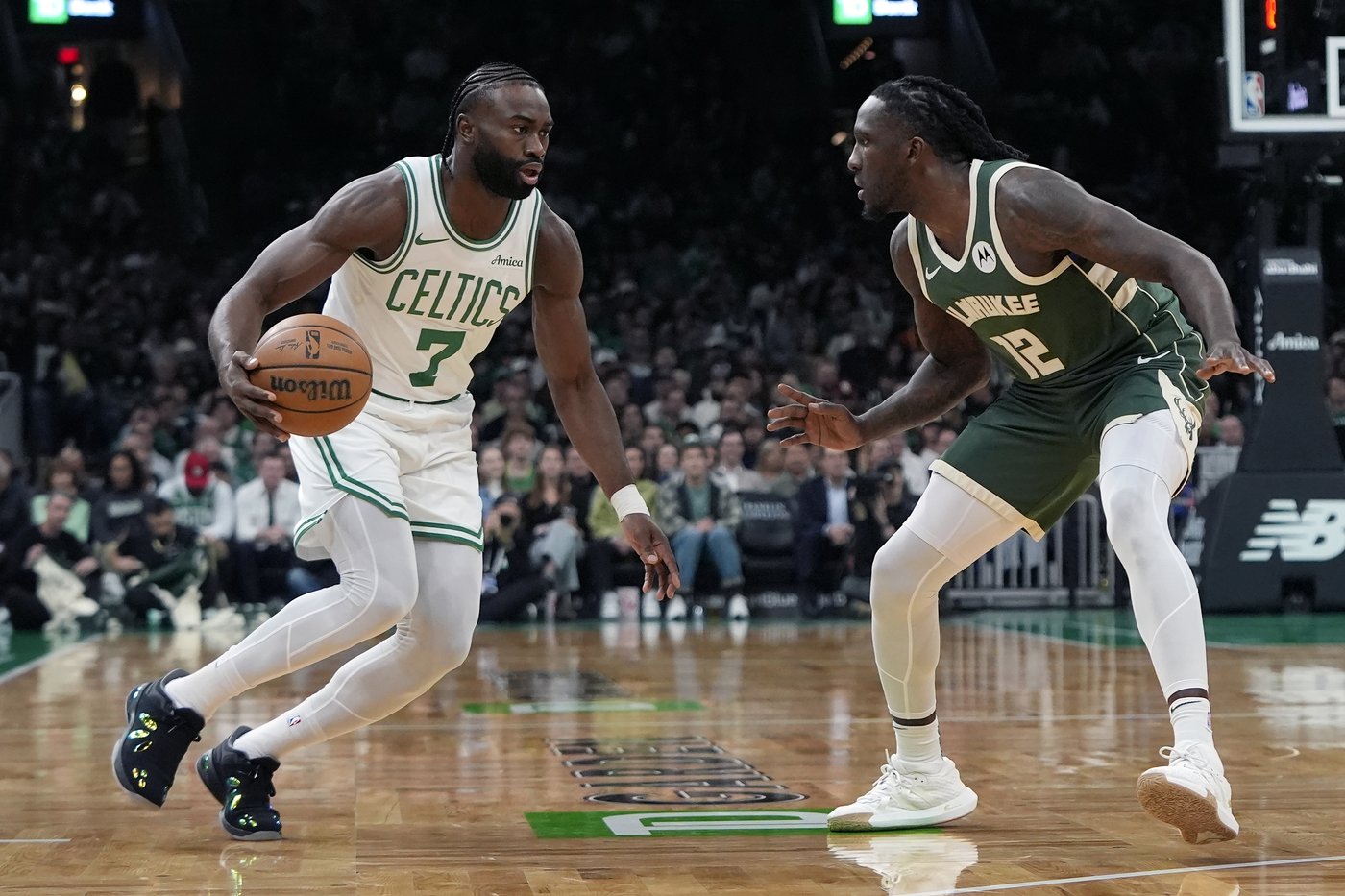 Jaylen Brown scores 30 points, Payton Pritchard makes 8 3s as Celtics beat Bucks 119-108 | iNFOnews.ca