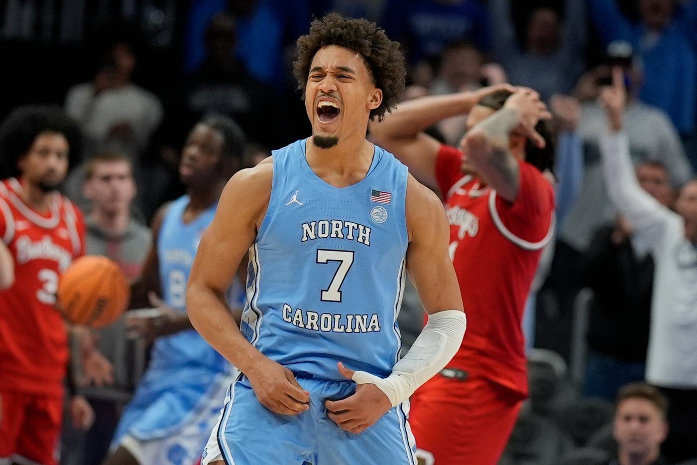 Seth Trimble returns from broken arm to set up winning basket in UNC's latest victory | iNFOnews.ca