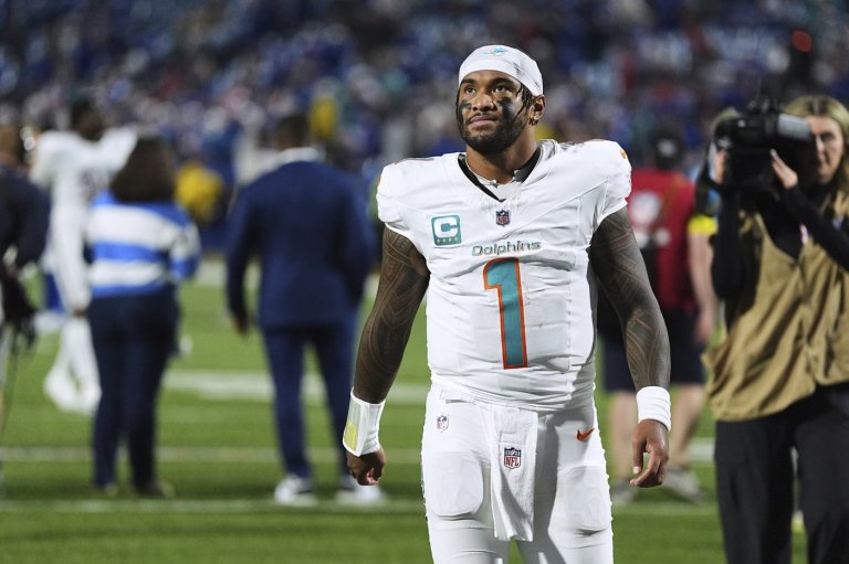 Jets and Dolphins meet on Monday night, each looking to avoid 0-4 start | iNFOnews.ca
