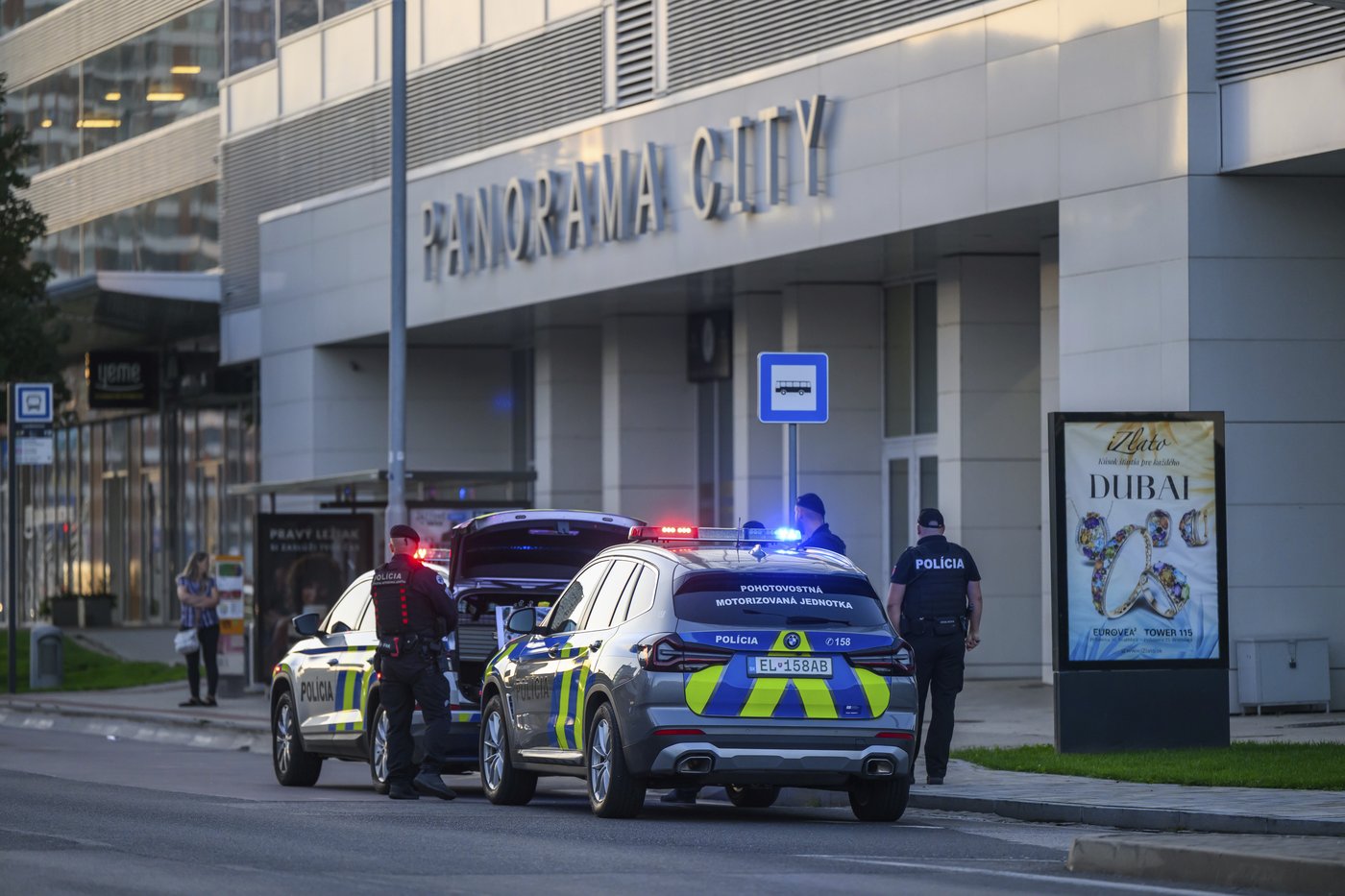 World War II bomb discovery in Slovakia's capital prompts evacuations in downtown Bratislava | iNFOnews.ca