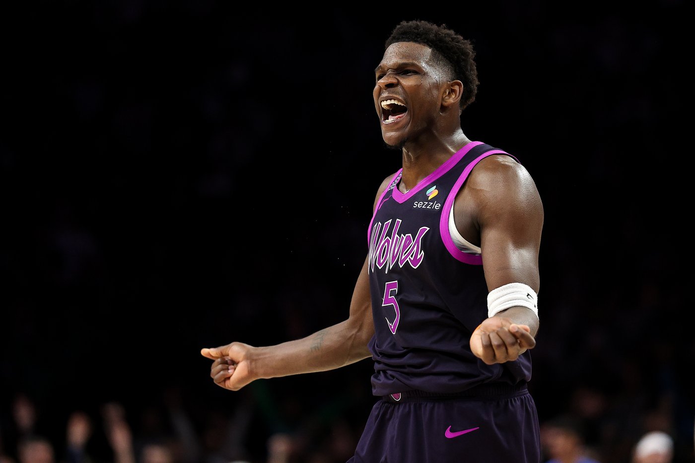 Anthony Edwards returns with a late flourish for the Timberwolves in a clutch win over the Thunder | iNFOnews.ca Anthony Edwards returns with a late flourish for the Timberwolves in a clutch win over the Thunder | iNFOnews.ca