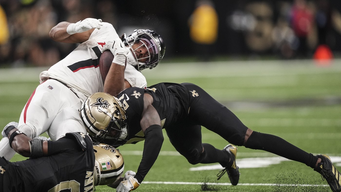 Uncharacteristic and untimely struggles doomed the Falcons against the Saints | iNFOnews.ca