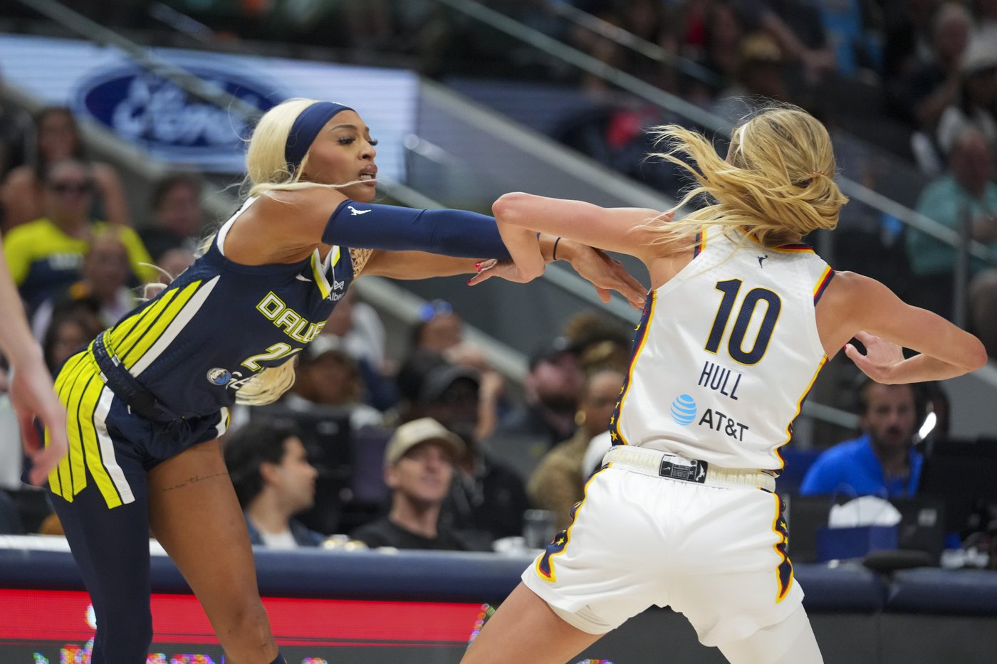 WNBA-leading Lynx acquire DiJonai Carrington from Wings for 2 players and a draft pick | iNFOnews.ca