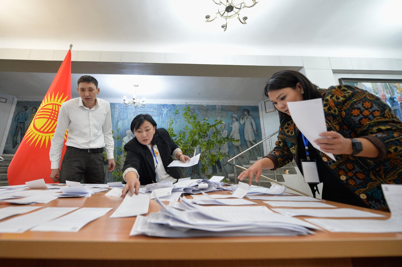 Kyrgyzstan holds snap parliamentary vote as opposition faces crackdown | iNFOnews.ca Kyrgyzstan holds snap parliamentary vote as opposition faces crackdown | iNFOnews.ca