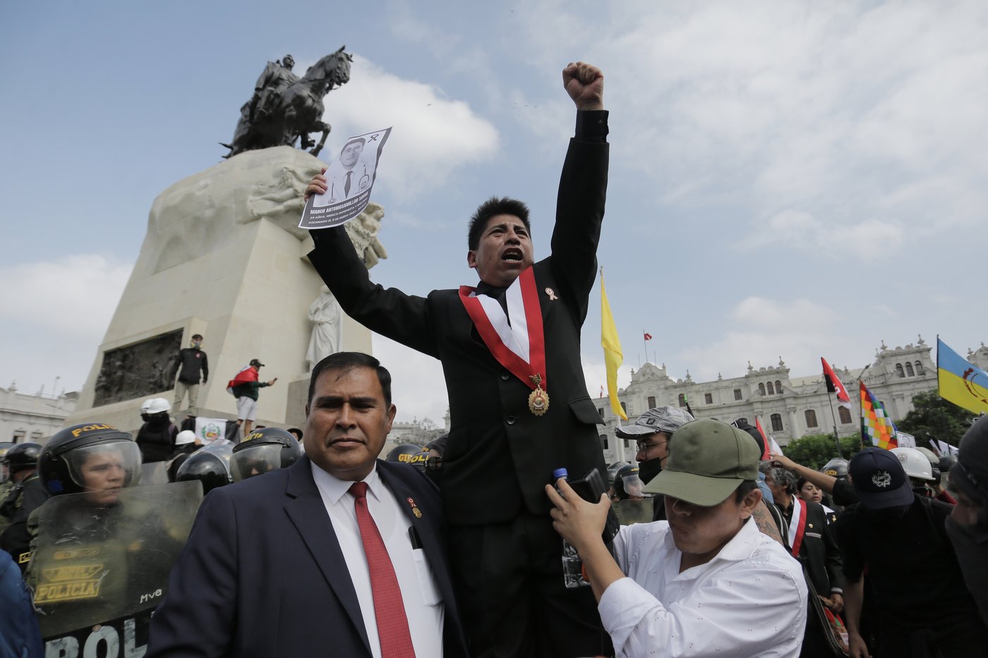 Keiko Fujimori is inaugurated as Peru's president following a narrow election victory | iNFOnews.ca