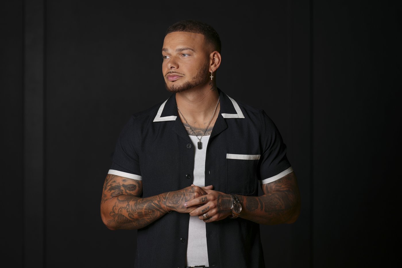 Kane Brown 'gave everything' on his new album, 'The High Road.' The journey home meant experimenting | iNFOnews.ca