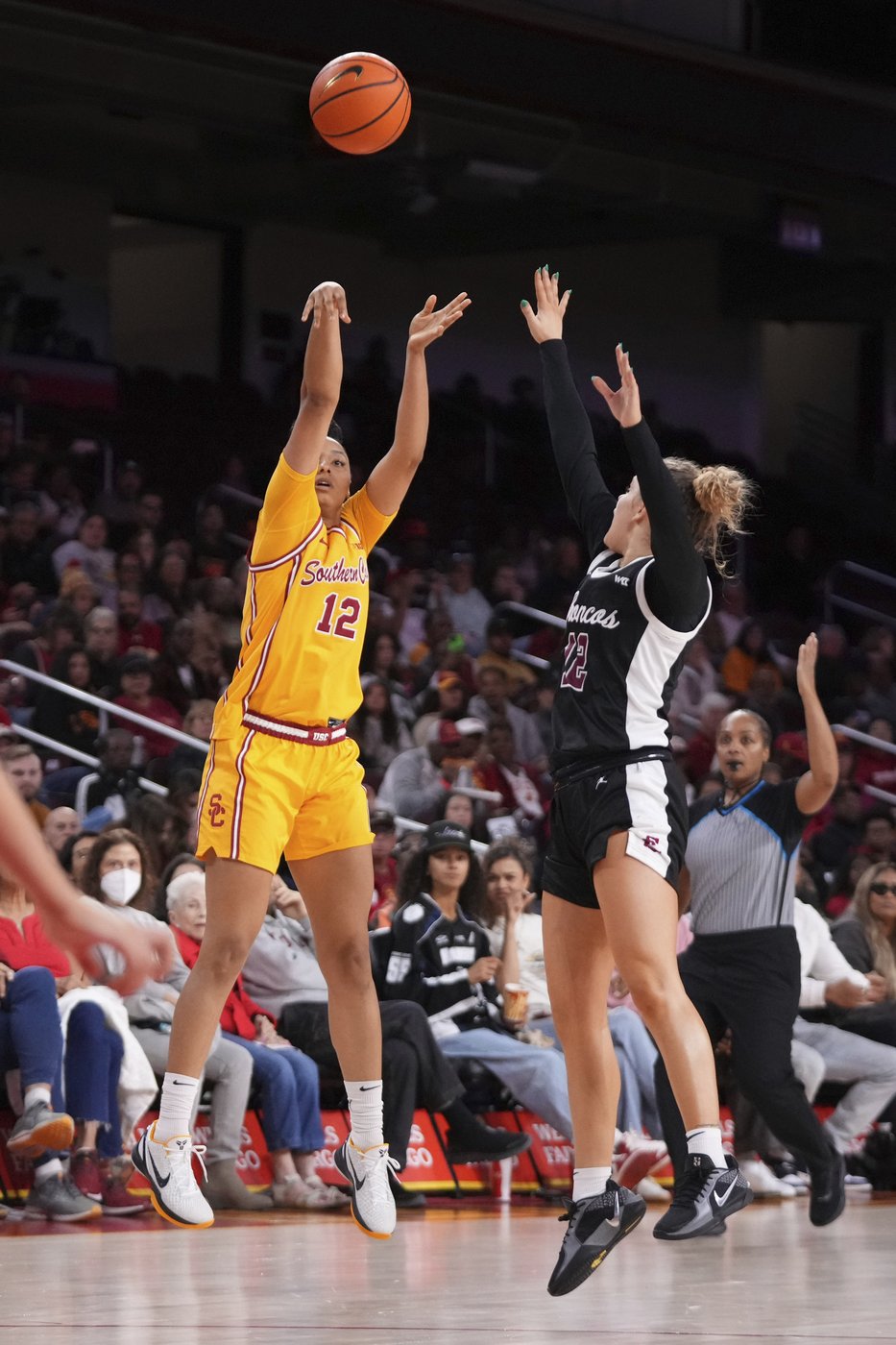 JuJu Watkins reaches 1,000 career points as No. 3 USC beats Santa Clara 81-50 | iNFOnews.ca JuJu Watkins reaches 1,000 career points as No. 3 USC beats Santa Clara 81-50 | iNFOnews.ca