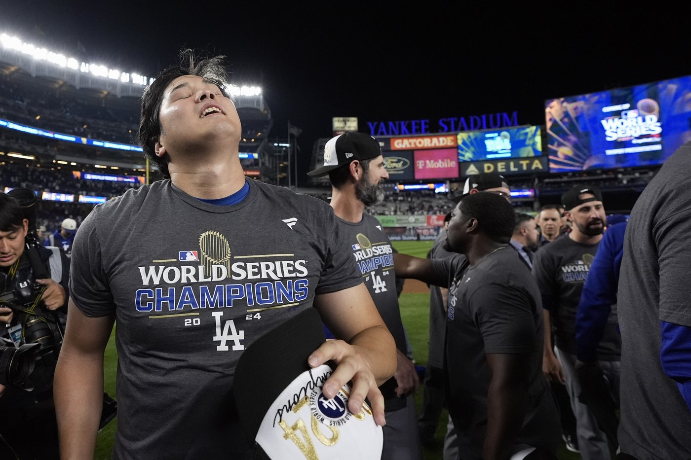 Japan celebrates as Shohei Ohtani, Yoshinobu Yamamoto win World Series with Dodgers | iNFOnews.ca