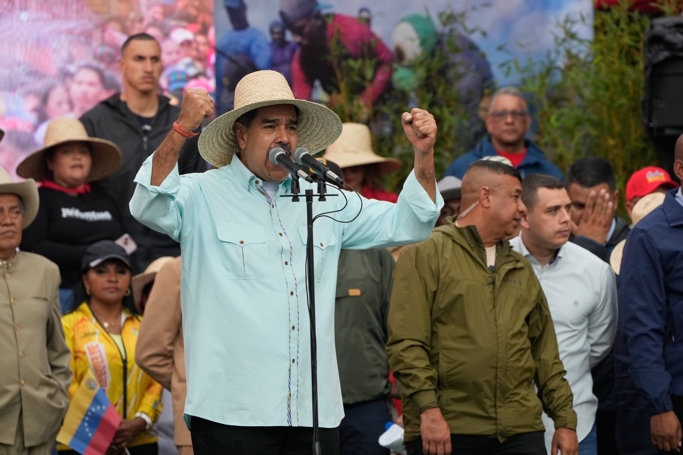 The Latest: Trump says US has seized an oil tanker off the coast of Venezuela | iNFOnews.ca