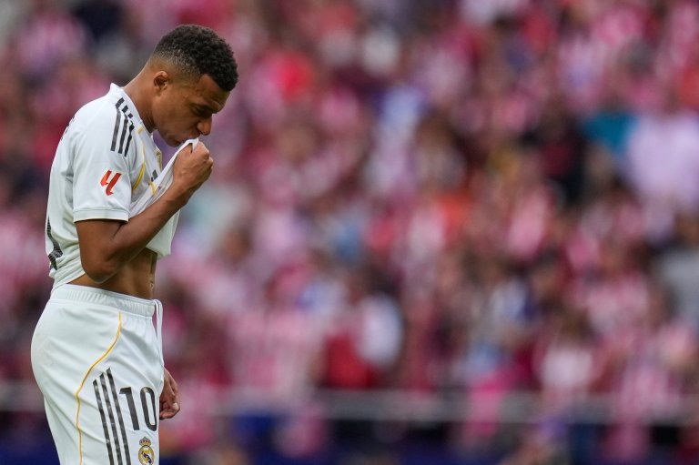 Mbappe was meant to succeed Messi and Ronaldo, but Ballon d'Or rankings say he's going backward | iNFOnews.ca