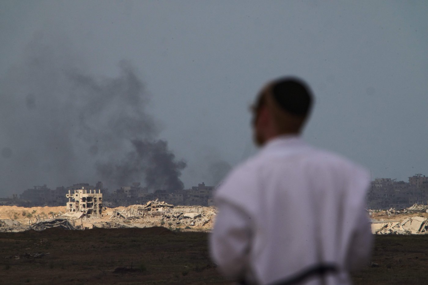 The Latest: Israel and Hamas agree to a ceasefire, release of hostages and prisoners | iNFOnews.ca