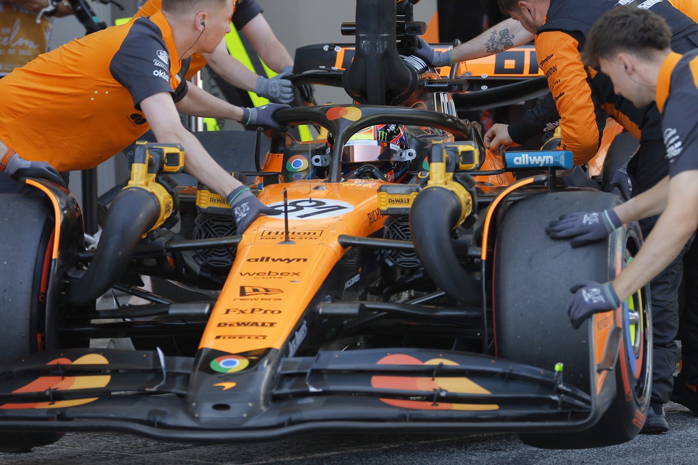 Piastri earns pole position at Spanish GP ahead of McLaren teammate Norris | iNFOnews.ca Piastri earns pole position at Spanish GP ahead of McLaren teammate Norris | iNFOnews.ca